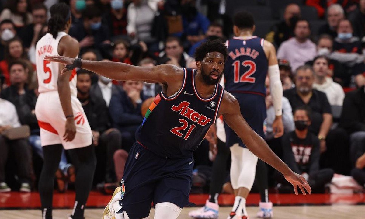 NBA Αποτελέσματα: Οι Σίξερς διέλυσαν τους Ράπτορς – Πρόκριση για τους Σανς επί των Πέλικανς