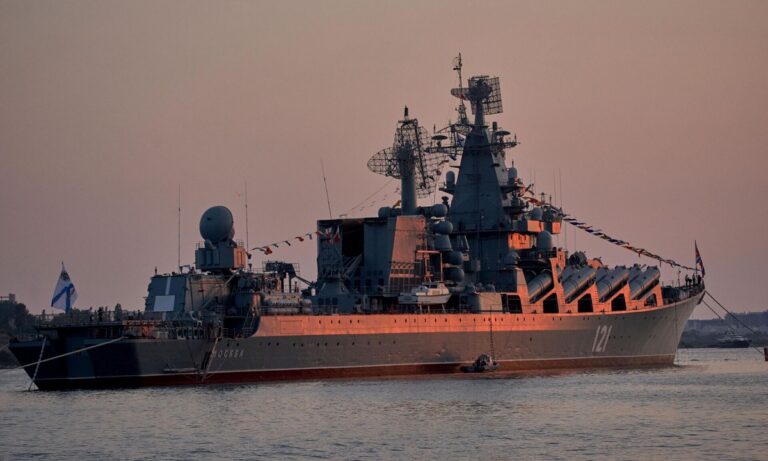 Βυθίστηκε η ρωσική ναυαρχίδα στη Μαύρη Θάλασσα!
