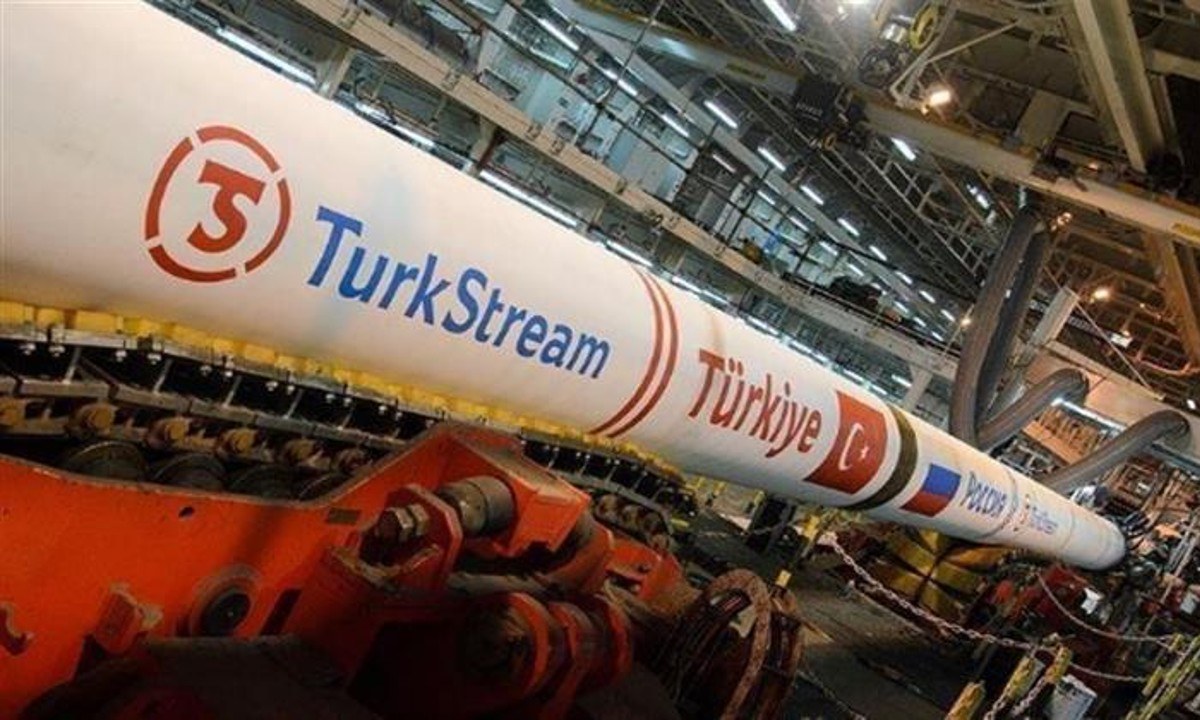 Πότε θα βγουν στην επιφάνεια οι σωλήνες που μεταφέρουν το φυσικό αέριο της Μαύρης Θάλασσας, σύμφωνα με όσα ισχυρίζονται στην Τουρκία.