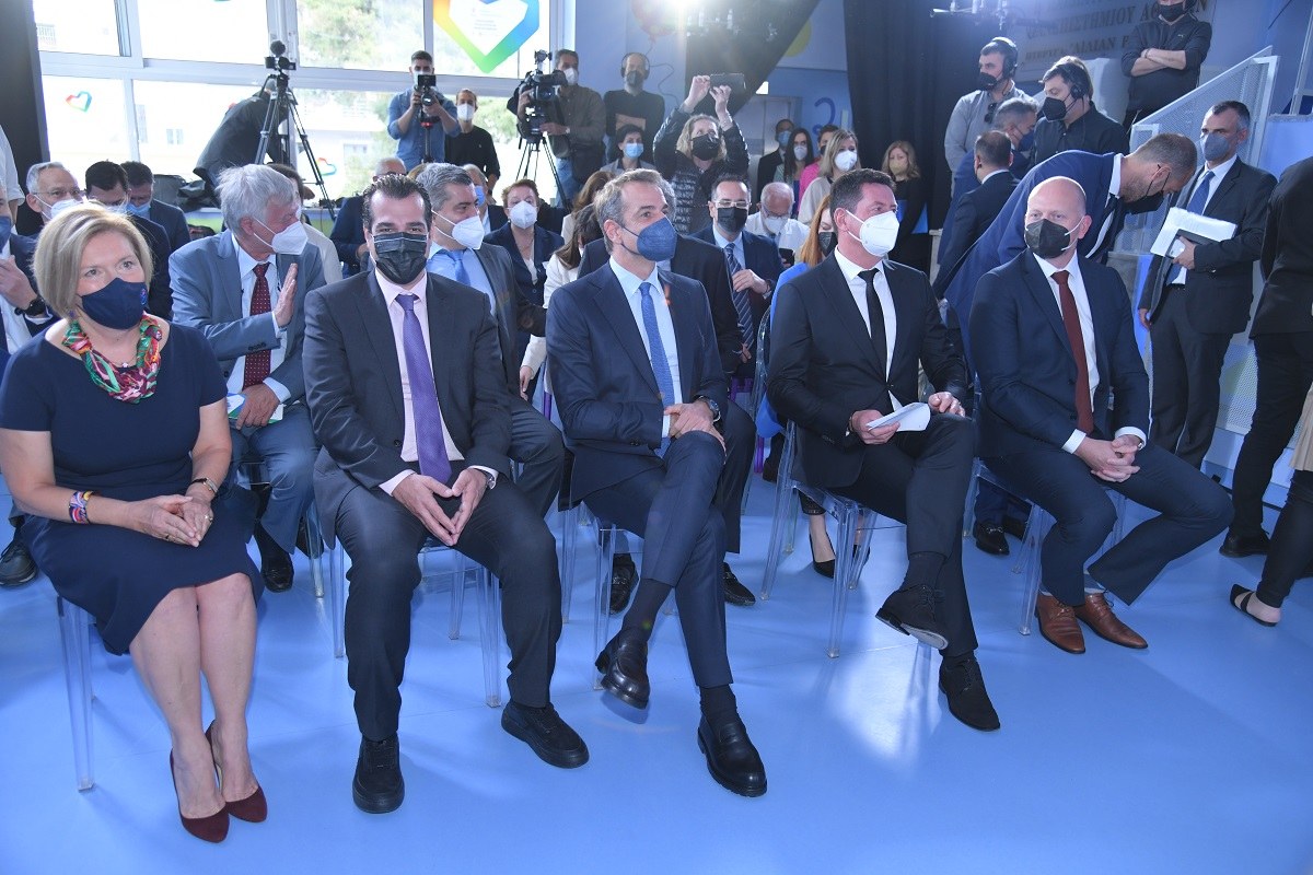 Μίνα Γκάγκα, Aναπληρώτρια Yπουργός Υγείας, Θάνος Πλεύρης, Υπουργός Υγείας, Γιαν Κάρας, Διευθύνων Σύμβουλος ΟΠΑΠ, Εμμανουήλ Παπασάββας, Κοινός Διοικητής των Διασυνδεόμενων Παιδιατρικών Νοσοκομείων, Κυριάκος Μητσοτάκης, Πρωθυπουργός