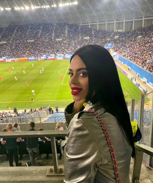 Μαρία Τσαουσίλα: Κάνει θραύση στη Ρουμανία η κόρη πρώην παίκτη του ΠΑΟΚ! (pics)