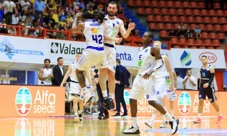 Η Λάρισα και ο Παναθηναϊκός έγιναν οι πρώτες ομάδες που προκρίθηκαν στην τετράδα της Basket League από την πρώτη φάση των πλέι οφ.