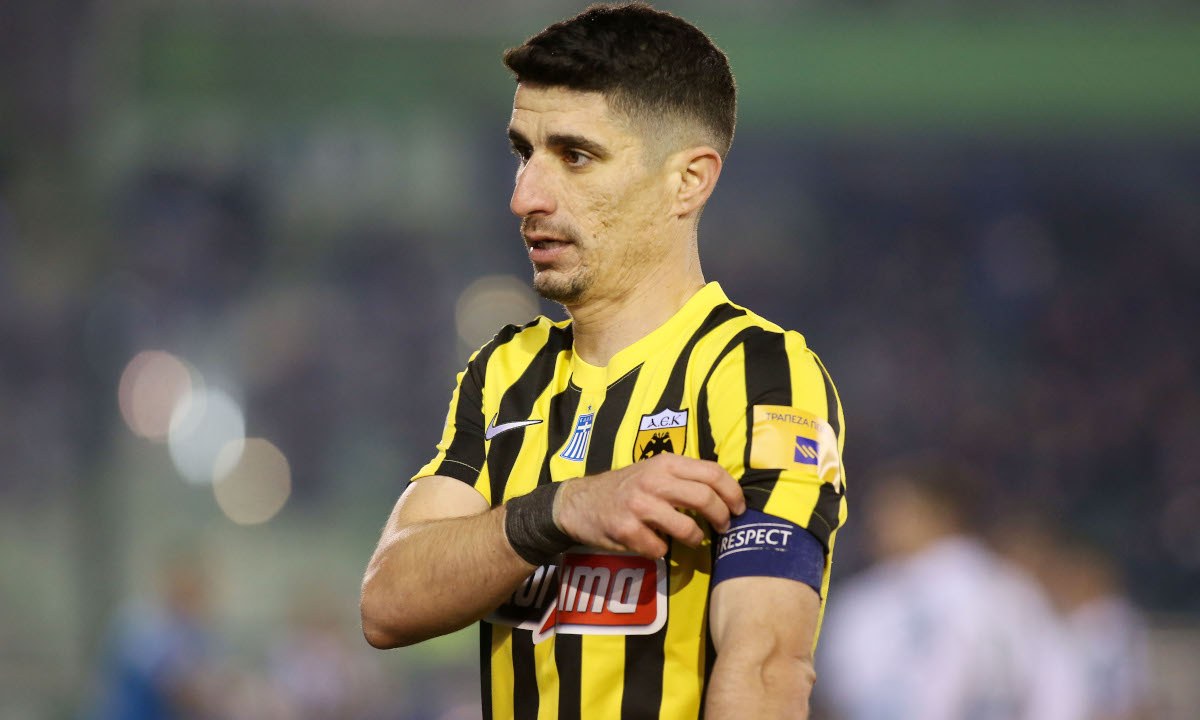 Ο Μάνταλος και το «αυτογκόλ» της ΑΕΚ