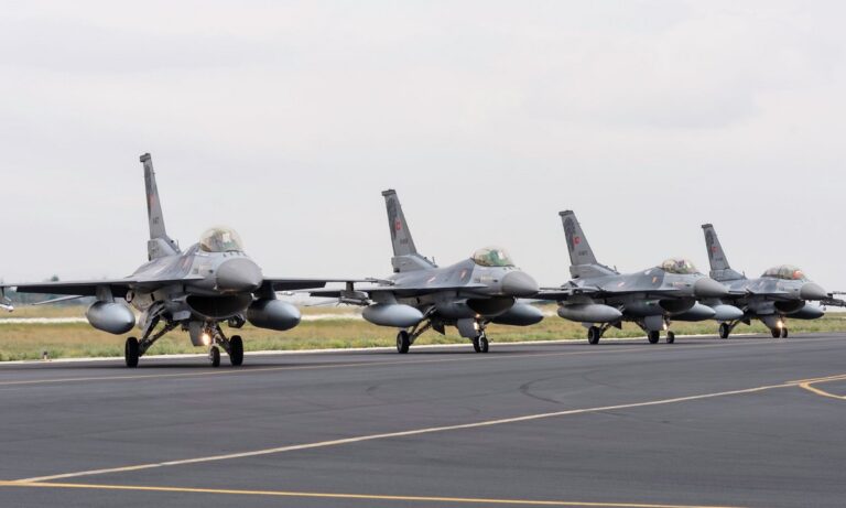 Με αυτά τα κόλπα προσπαθεί ο Ερντογάν να αγοράσει F-16 από την Αμερική