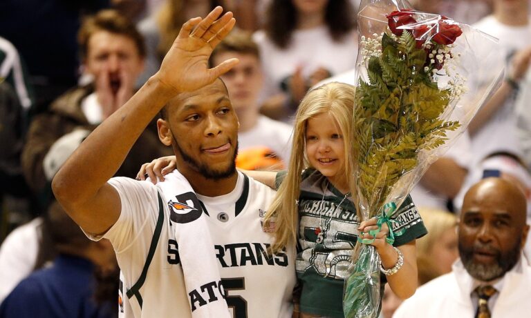 Αυτός ήταν ο Άντριαν Πέιν (Vid)