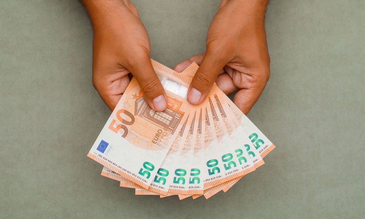 Άνεργοι: Έκτακτο «επίδομα» 1000 ευρώ – Ποιοι τα δικαιούνται