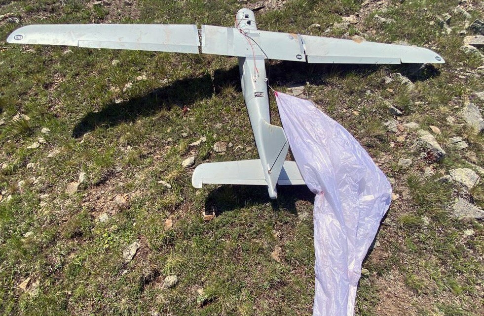 Τουρκία: Πολίτες πήγαν αν μαζέψουν μανιτάρια στην εξοχή και ανακάλυψαν ένα ρωσικό Drone τύπου UAV να έχει συντριβεί σε μια πλαγιά! 