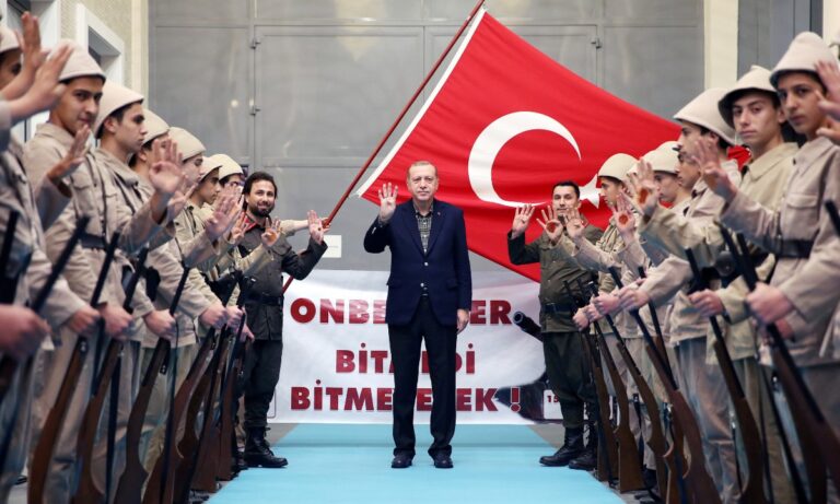 Τουρκία: Μετά τον Χαρδαλιά, «βράζει» και με άλλον Έλληνα Υπουργό – Τι είπε και την «τρέλανε»