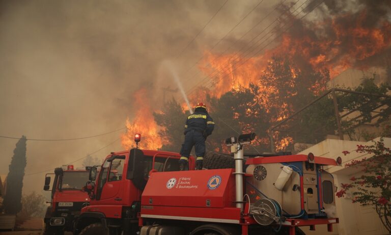 Το περσινό πάθημα με τις καταστροφικές πυρκαγιές δεν έγινε μάθημα για την κυβέρνηση. Τεράστια τα κενά στην αντιπυρική πρόληψη και φέτος.