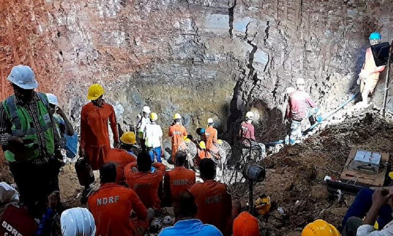 Ινδία: Κωφάλαλο αγόρι επιβίωσε μετά από 104 ώρες σε πηγάδι!