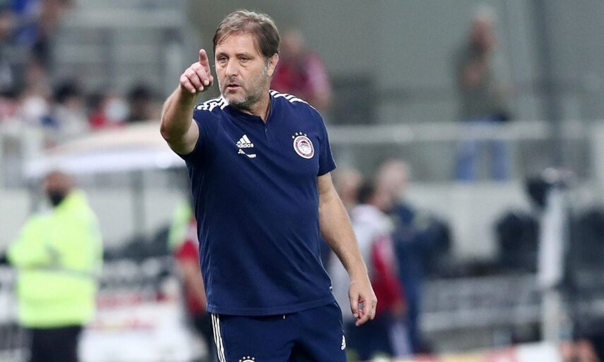 «Τσουνάμι» αποχωρήσεων στον Ολυμπιακό: «Τελειώνει» 9 παίκτες ο Μαρτίνς!