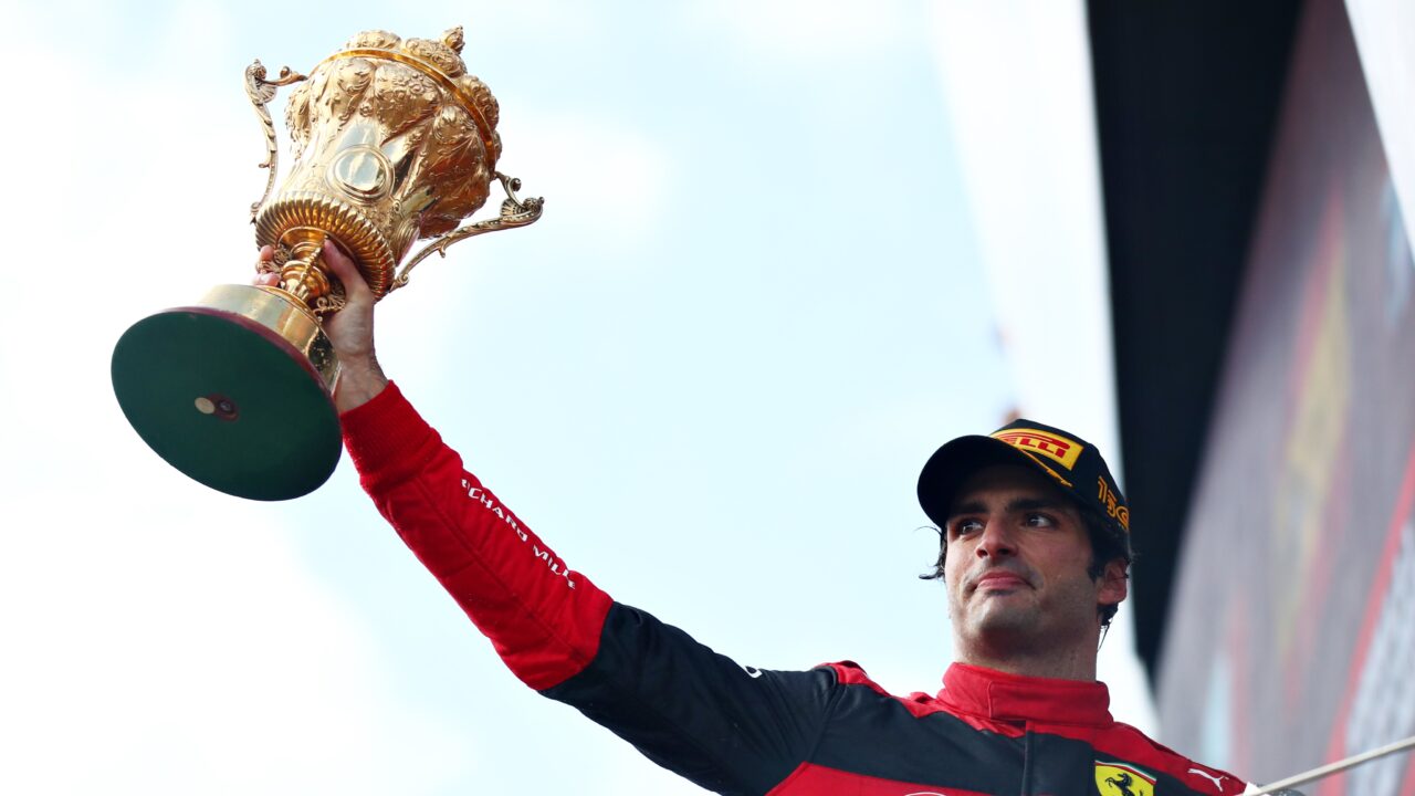 Γκραν Πρι Σίλβερστοουν: Ο Κάρλος Σάινθ, ο μεγάλος νικητής νικητής του GP Βρετανίας 2022. Η πρώτη νίκη της καριέρας του Ισπανού στη Formula 1.