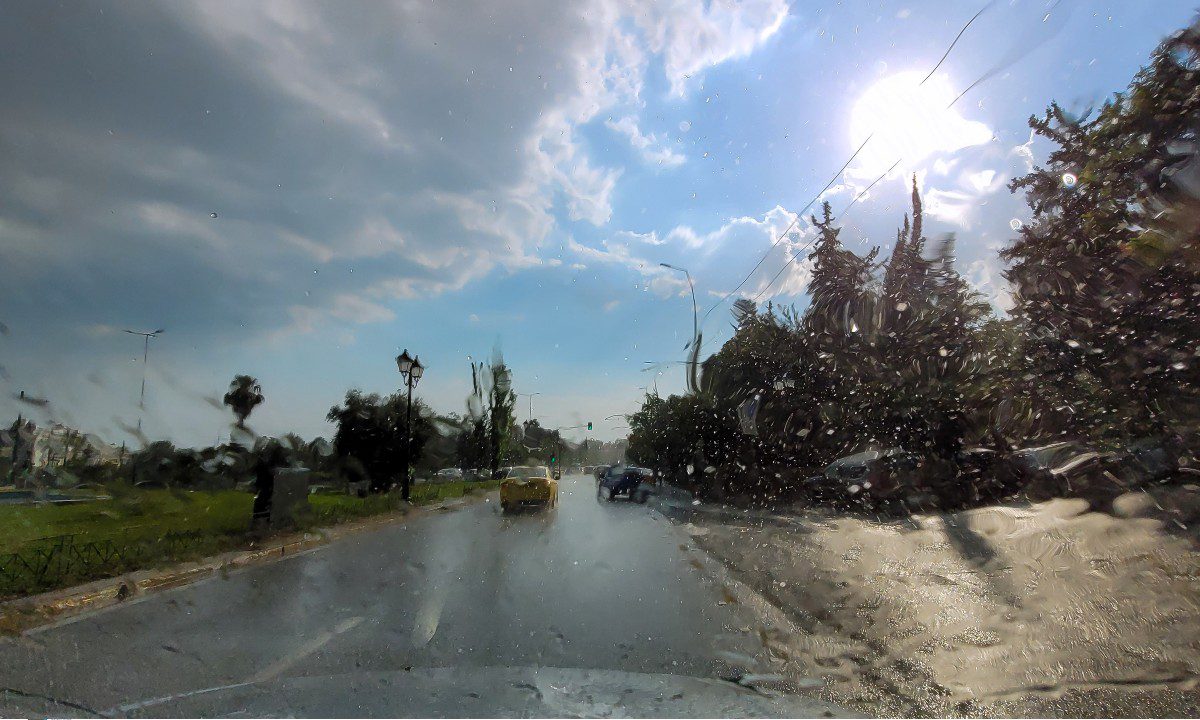 Καιρός (10/7): Συνεχίζονται οι βροχές και την Κυριακή – Λιακάδα στη Θεσσαλονίκη μετά τον «κατακλυσμό»