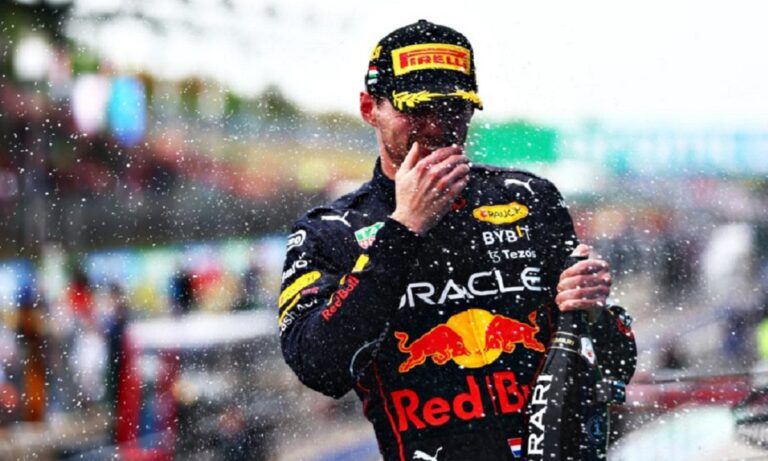 Formula 1: Έτσι πήραν τη νίκη Φερστάπεν και Red Bull – Ξανά στο βάθρο ο Χάμιλτον! (vids)