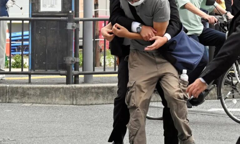 Σίνζο Άμπε – Σοκ στο Twitter από τη δολοφονία του «Ήθελα να ήξερα πως θα ολοκλήρωνε τη φράση του»