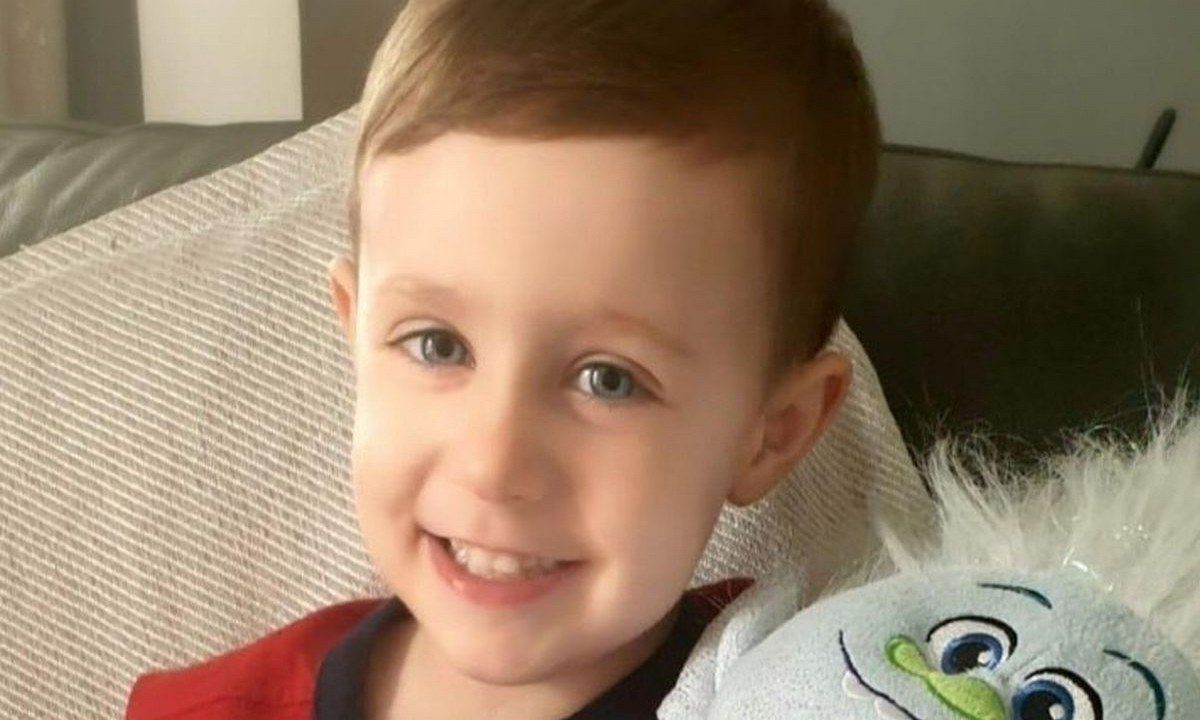 Αδιανόητη τραγωδία στην Αγγλία: 5χρονο αγοράκι έχασε τη ζωή του σε δυστύχημα με μπαλόνι