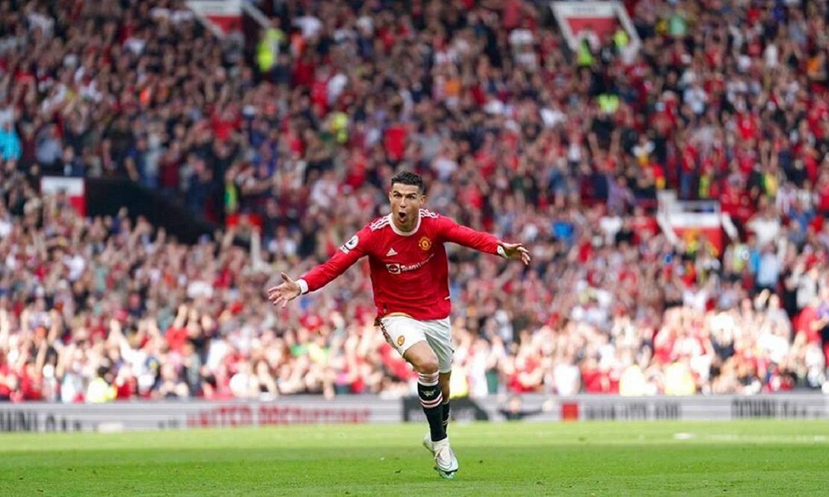 Μάντσεστερ Γιουνάιτεντ: Μία ενδεκάδα προς αποχώρηση