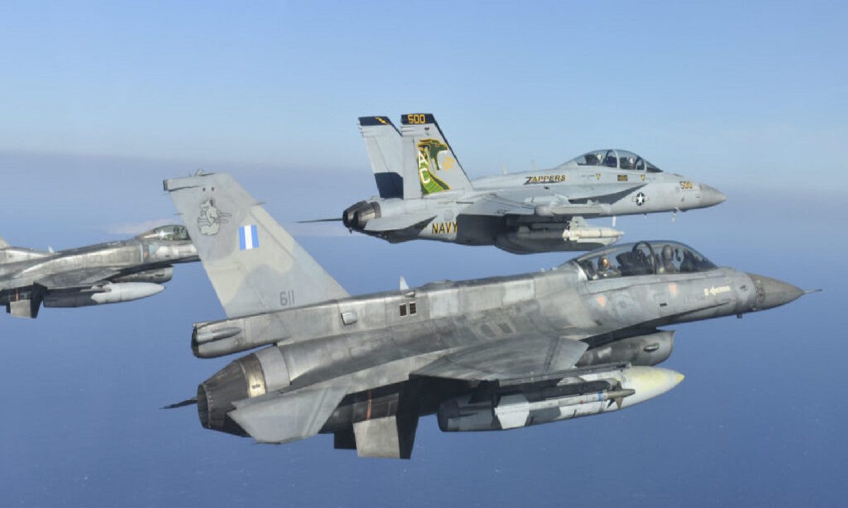 Τα F-35 ιπτάμενα στρατηγεία που κάνουν αόρατα για τους Τούρκους τα ελληνικά F-16