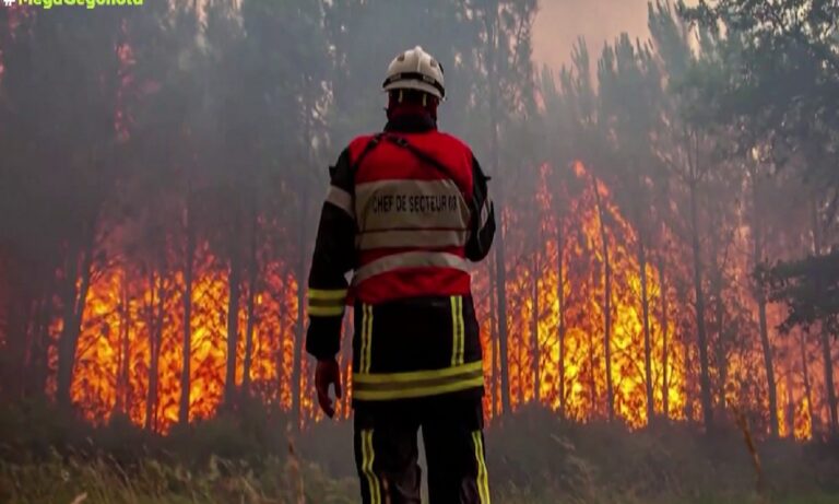 Φωτιές στη νότια Ευρώπη – Ο καύσωνας δεν υποχωρεί