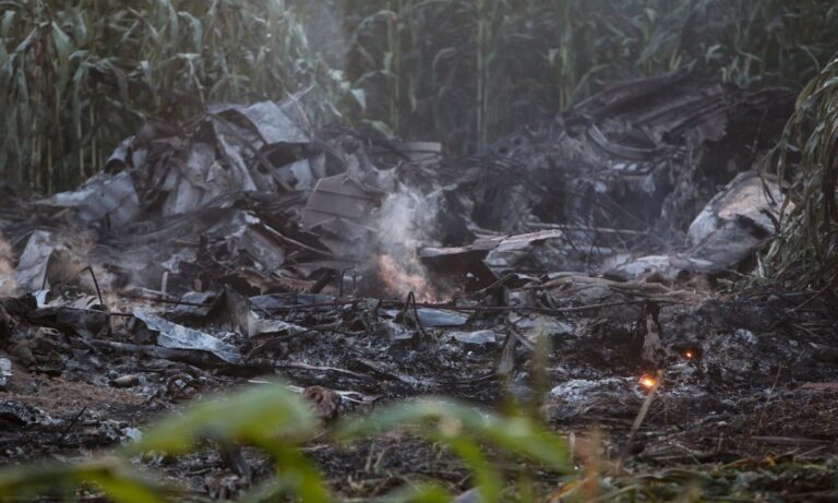 Δημοσίευμα «φωτιά» από την εφημερίδα «Τα ΝΕΑ» κάνει αποκαλύψεις σχετικά με το φορτίου του αεροσκάφους Antonov, που κατέπεσε στην Καβάλα.