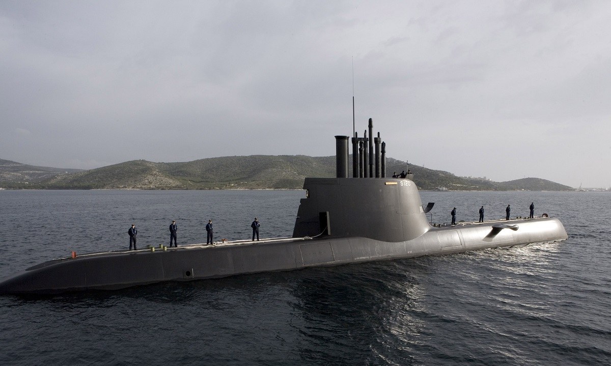 Πολεμικό Ναυτικό: Έγινε θέμα στη Ρωσία η πυραυλική ανάδυση του υποβρύχιου «ΠΙΠΙΝΟΣ»