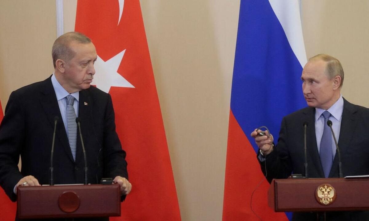 Bayraktar: Το Κρεμλίνο απάντησε αναφορικά με το ενδεχόμενο τα τουρκικά Bayraktar να πετούν με ρωσικούς κινητήρες.