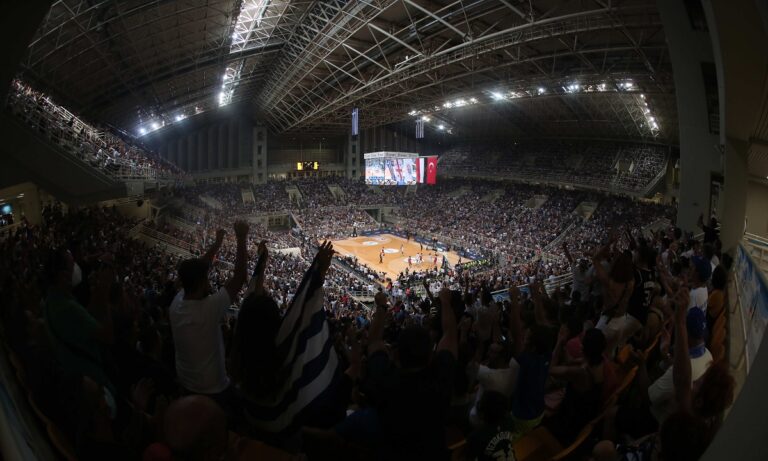 Η Εθνική ομάδα ελκύει τον κόσμο και φαίνεται