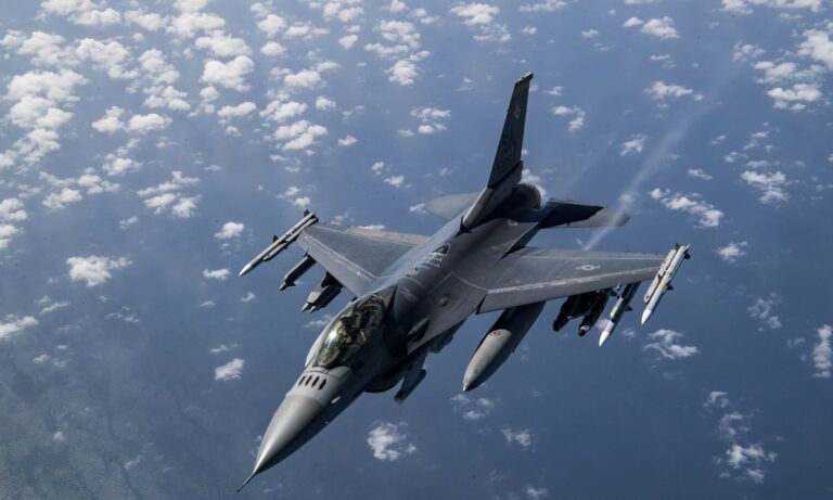Η Τουρκία δεν θα αγοράσει F-16 από τις ΗΠΑ, εάν επιβληθούν περιορισμοί στη χρήση τους, όπως δήλωσε ο Μεβλούτ Τσαβούσογλου.