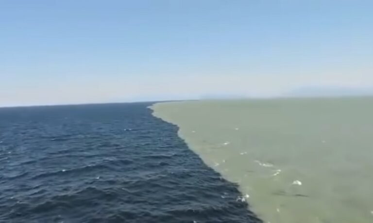 Απίστευτο βίντεο! Όταν συναντιούνται Ατλαντικός και Ειρηνικός Ωκεανός!