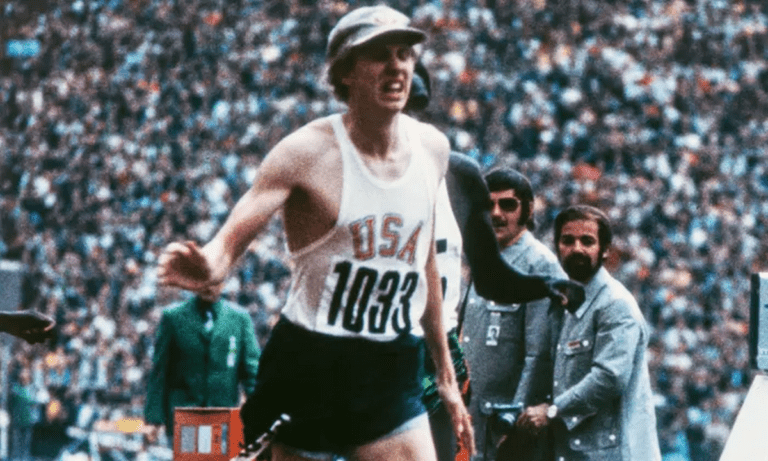 Ο θρυλικός Ντέιβιντ Γουότλ με το καπέλο γίνεται 72 - Η αξέχαστη κούρσα του στα 800 το 1972