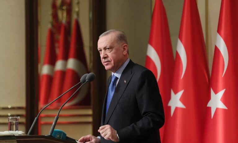 Ελληνοτουρκικά: Υβριδικό πόλεμο μέσω του μεταναστευτικού – Αυτά θέλει να πετύχει ο Ερντογάν στον Έβρο!