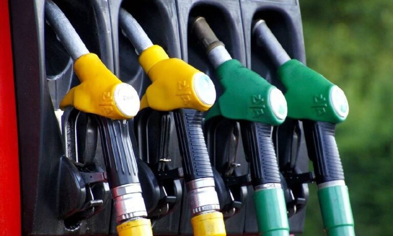 Fuel Pass 2: Συνεχίζεται η διαδικασία πληρωμών της επιδότησης καυσίμων. Τι δήλωσε την Παρασκευή ο υπουργός Οικονομικών, Χρήστος Σταϊκούρας.