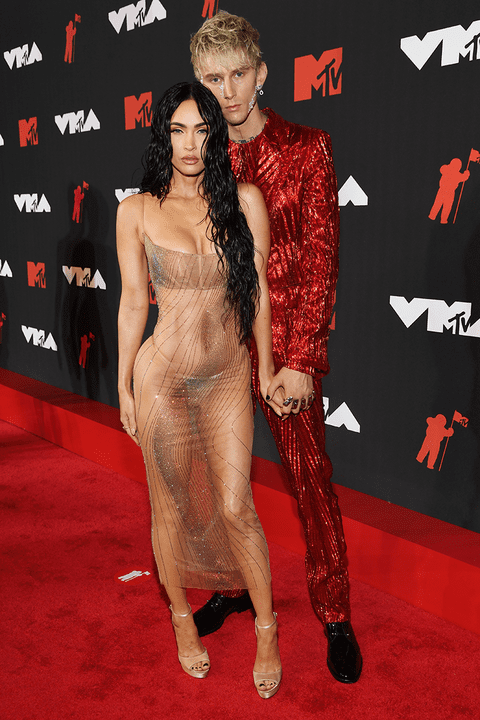 Η εντυπωσιακή Μέγκαν Φοξ έκανε τους Τούρκους να θυμηθούν μια περσινή της παρουσία όταν εμφανίστηκε με «αόρατο» φόρεμα.