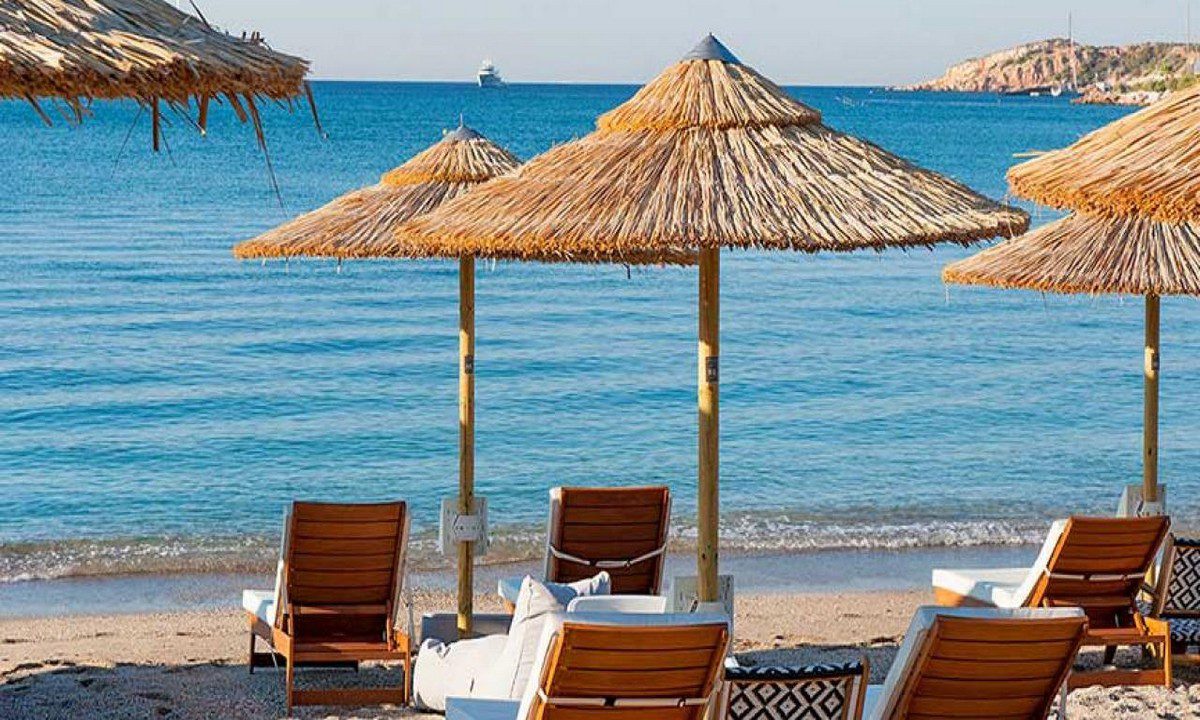 Απίστευτη τιμή για ξαπλώστρες στην Κρήτη - Υπάρχει κι αυτή η Ελλάδα