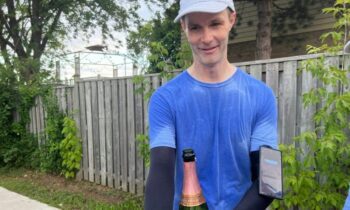 Άνδρας έτρεξε και στους 11.000 δρόμους του Τορόντο μέσα σε δύο χρόνια