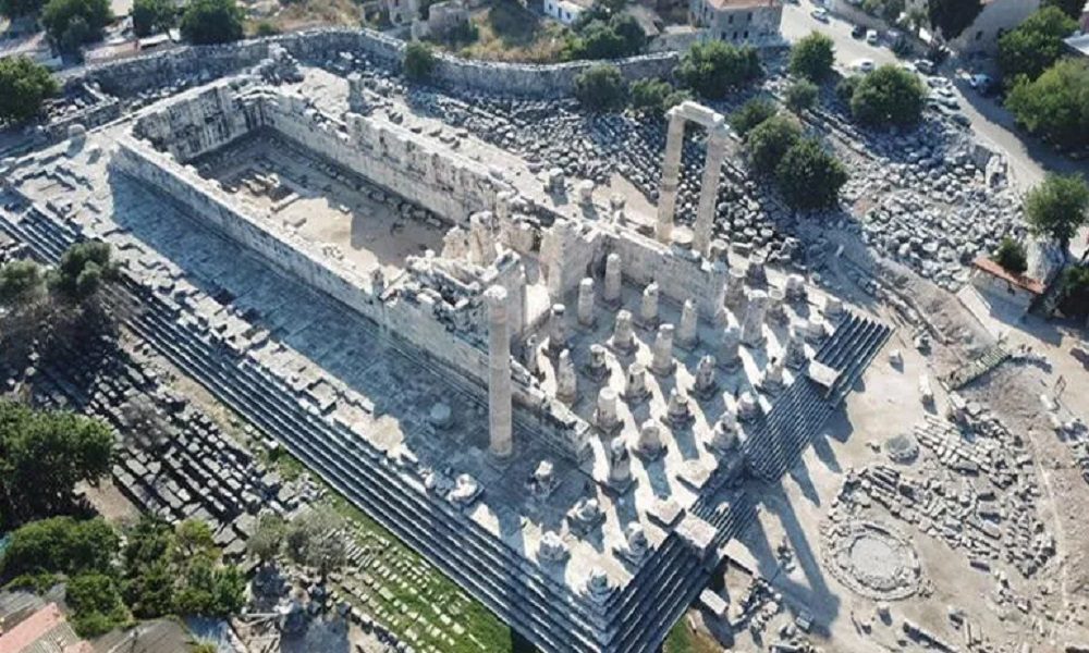 Η Τουρκία εκμεταλλεύεται ακόμα μία φορά την ελληνική ιστορία προκειμένου να αποκομίσει αρκετά μεγάλα χρηματικά ποσά.