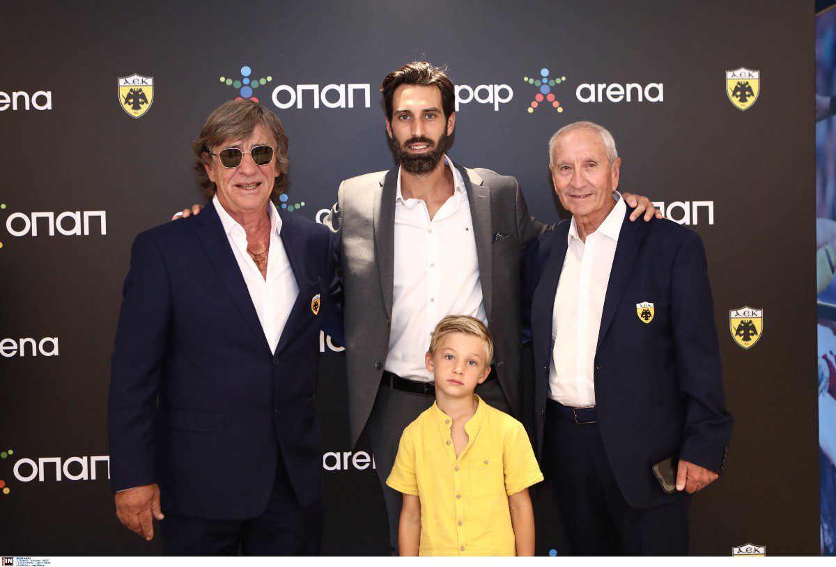 Δείτε βίντεο και φωτογραφίες από τα μεγαλοπρεπή εγκαίνια του νέου γηπέδου της ΑΕΚ - Πιο συγκινημένος από όλους ο Δημήτρης Μελισσανίδης.