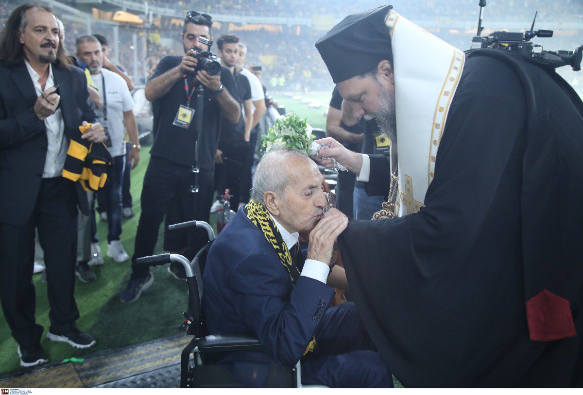 Δείτε βίντεο και φωτογραφίες από τα μεγαλοπρεπή εγκαίνια του νέου γηπέδου της ΑΕΚ - Πιο συγκινημένος από όλους ο Δημήτρης Μελισσανίδης.