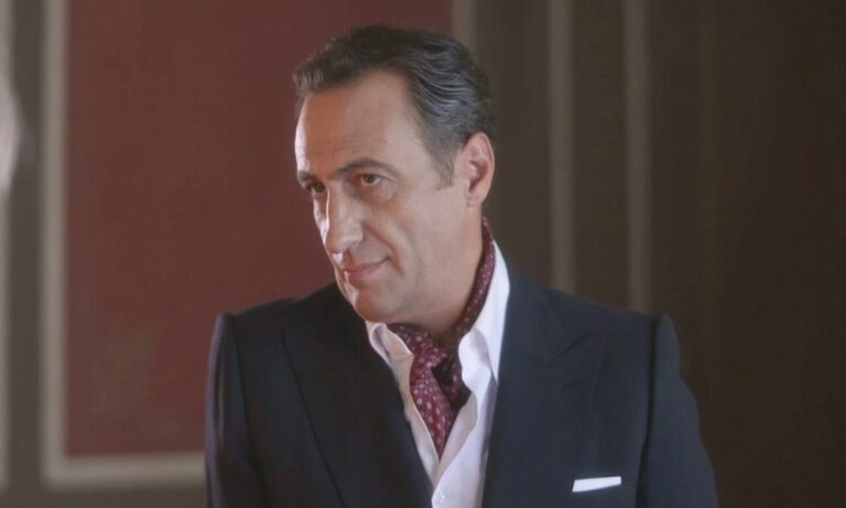 Ο Παράδεισος Των Κυριών επόμενα επεισόδια: Ο Αποστόλης ψάχνει απεγνωσμένα βοήθεια από την Βικτώρια!