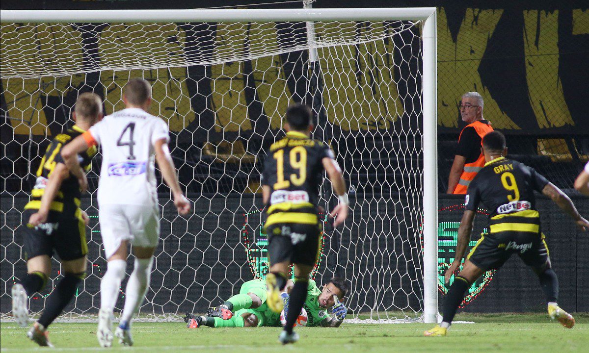 Άρης – ΠΑΟΚ 0-0: Όλο το ντέρμπι ένα χαμένο πέναλτι! Και η σύρραξη στις καθυστερήσεις!
