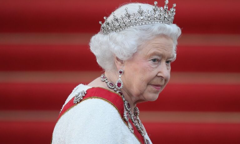 Βασίλισσα Ελισάβετ: Η παράδοση 200 ετών που σπάει με την τελευταία της επιθυμία