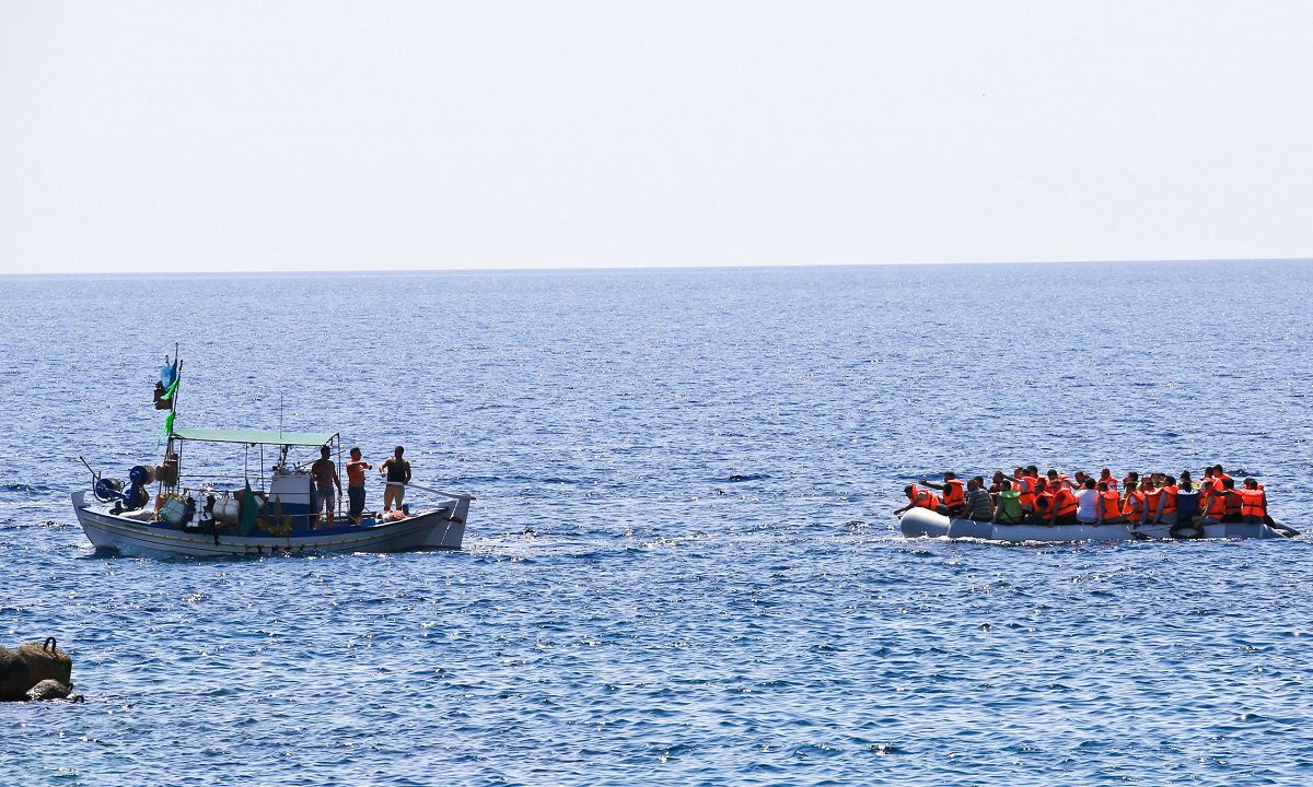 Στο Αιγαίο μετατοπίζεται η πίεση των παράνομων ροών, καθώς δεκάδες σκάφη ξεκινούν κάθε εβδομάδα από την Τουρκία.