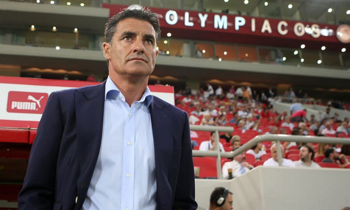 Live Streaming – Ο Βαγγέλης Μαρινάκης παρουσιάζει τον Μίτσελ στον Ολυμπιακό