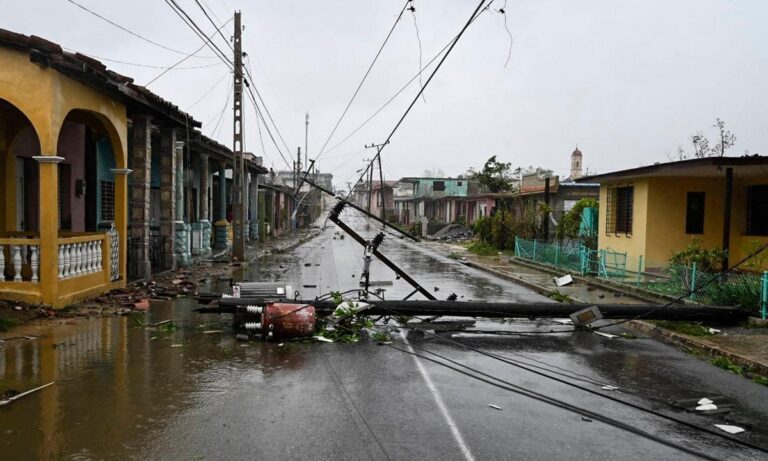Τυφώνας Ian: Απειλεί σοβαρά την Κούβα - Εκατοντάδες χιλιάδες κάτοικοι χωρίς ρεύμα