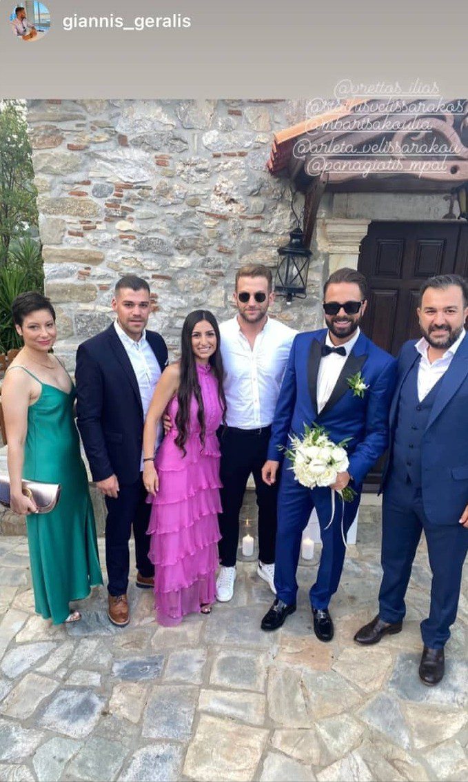 Ηλίας Βρεττός: Ο πανέμορφος γάμος στην Κύμη - Αποκλειστικό φωτορεπορτάζ