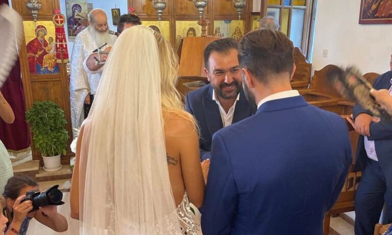 Ηλίας Βρεττός: Ο πανέμορφος γάμος στην Κύμη – Αποκλειστικό φωτορεπορτάζ