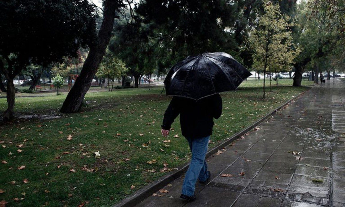 Καιρός: Βροχοπτώσεις σε αρκετές περιοχές της Ελλάδας αναμένουμε την Πέμπτη (13/10), σύμφωνα με την πρόγνωση του καιρού από ΕΜΥ, Αρναούτογλου.
