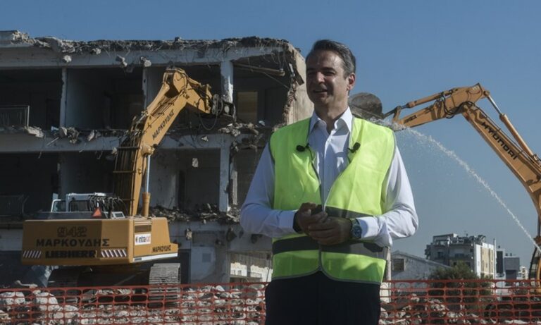 Ελληνικό: «Εγκαίνια επένδυσης» για το θεαθήναι, την ώρα που κατασπαράσσεται η δημόσια περιουσία