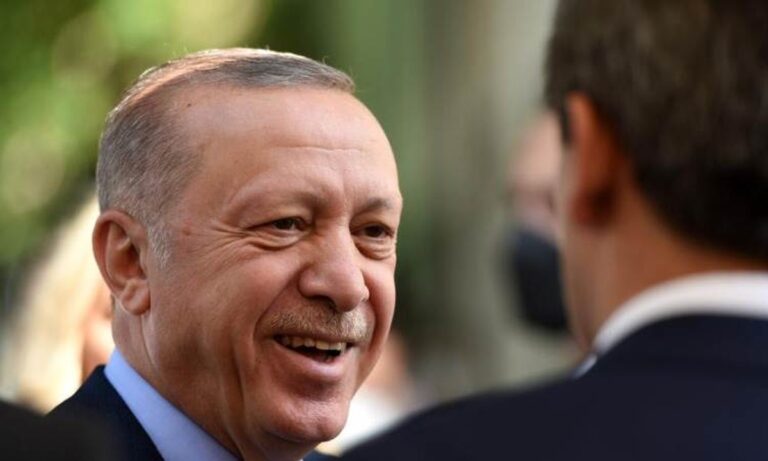 Τουρκία: Σύμφωνα με τουρκικά ΜΜΕ ο Ρετζέπ Ταγίπ Ερντογάν εξετάζει το σενάριο να προχωρήσει σε πρόωρες εκλογές. Τι θέλει να πετύχει.