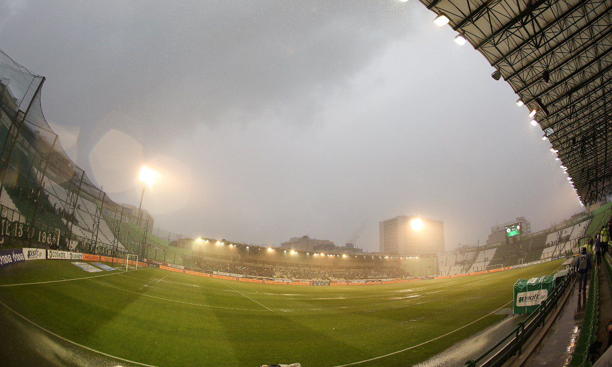 Καιρός: Βροχή και καταιγίδα νωρίτερα, αλλά αραιή συννεφιά κατά τη διάρκεια του ματς Παναθηναϊκός - Ολυμπιακός, αναμένουμε την Κυριακή (6/11).